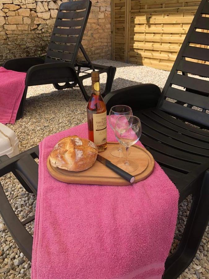 The Charming Private Farmhouse At La Grenouillere Puyreaux Exterior foto